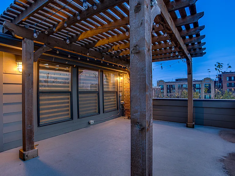 602 Finley Ct — Photo 34