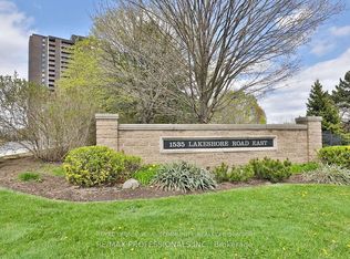 1535 Lakeshore Rd E #205, Mississauga, ON L5E3E2
