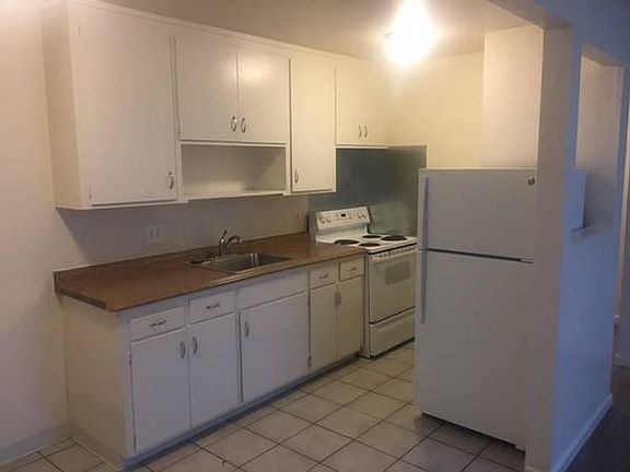 5th image of 1112 Roewill Dr #4