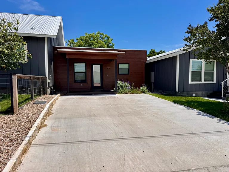 810 Birmingham Ave — Photo 17