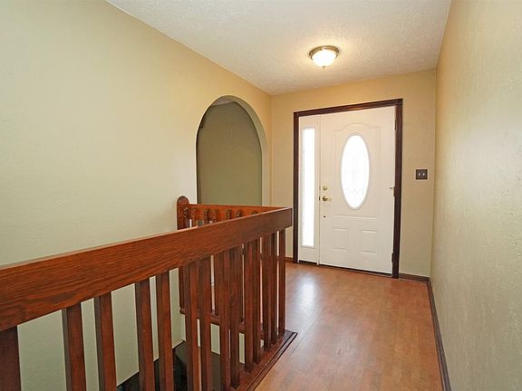 2nd image of 8557 Winthrop Cir