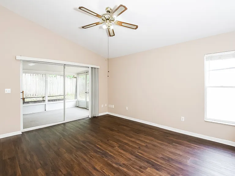 337 Riunite Cir — Photo 6