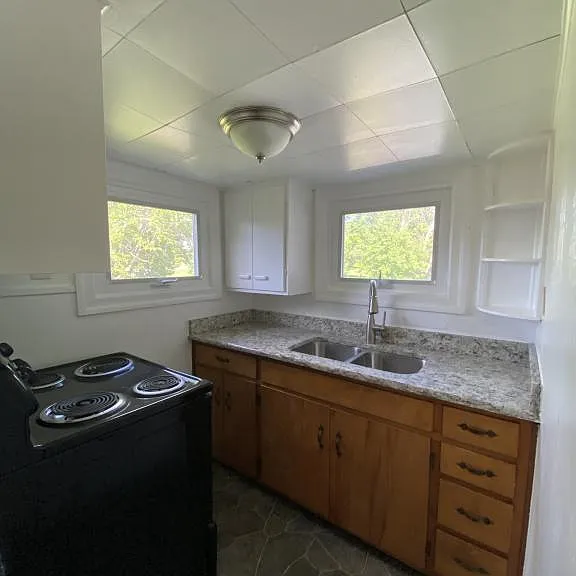 14013 Weaver Ave #B — Photo 10