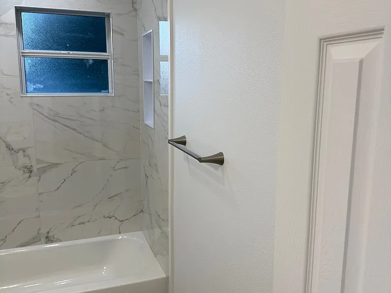 182 W Lakeview Ave — Photo 23