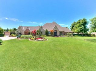 4610 Shoreside Dr, Tuttle, OK 73089