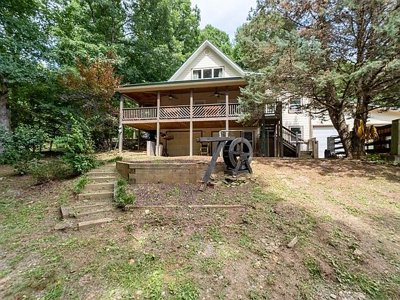 2nd image of 215 Dun Mill Creek Rd