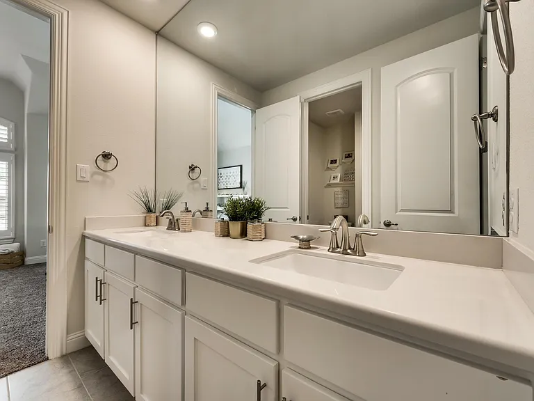 281 Saint Mark Ln — Photo 25