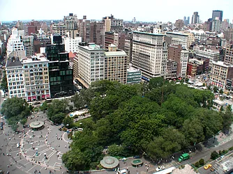 Rented by R New York