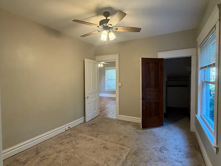 610 N Sycamore St #1 — Photo 30