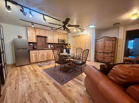 3575 N Brookside Ln, Garden City, ID