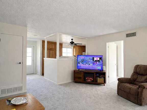 2nd image of 1890 Hamilton St