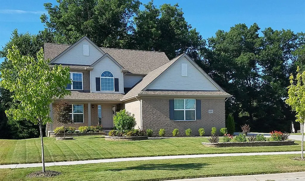 8893 Indigo Ln photo 1