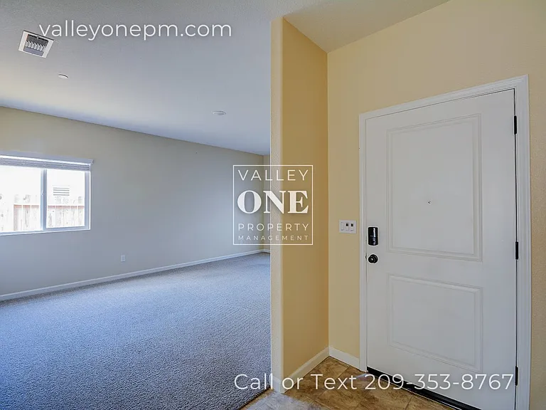 637 Mansfield Dr — Photo 7
