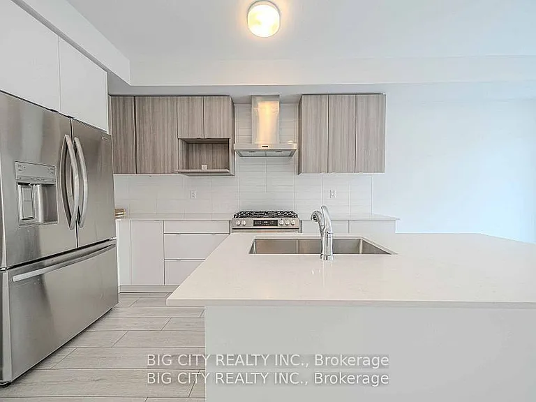 46 Akil Thomas Gdns S — Photo 8