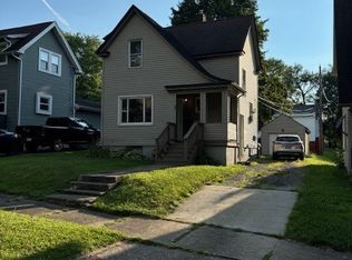312 Hayes Ave, Mc Donald, OH 44437