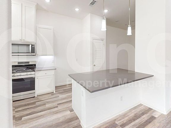 5th image of 346 Buck Ridge Dr