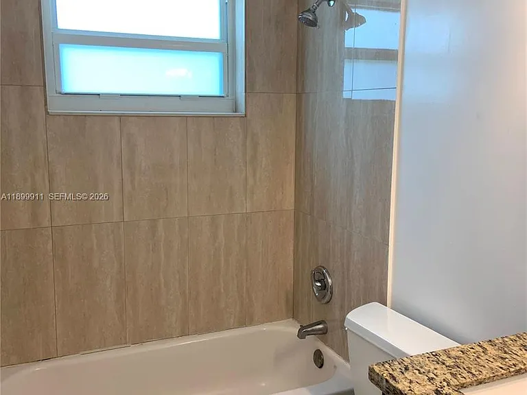 6407 SW 5th St — Photo 28