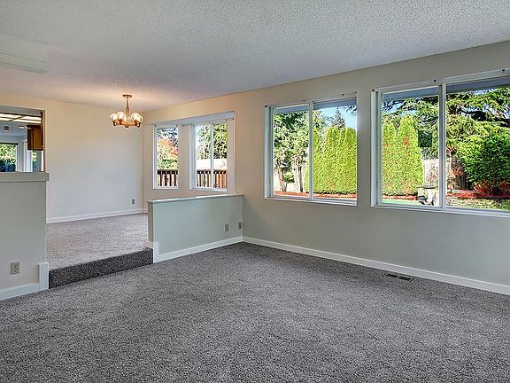 Dining & family room