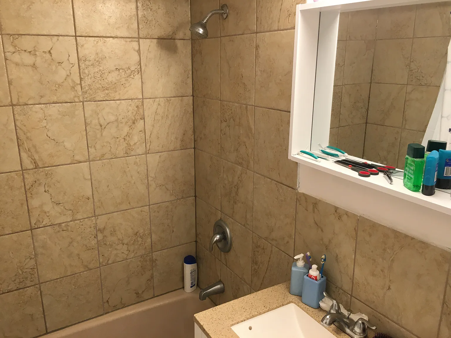 1 bed, 750 sqft, $1,400 — Photo 3