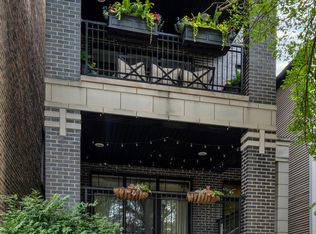 3302 N Racine Ave APT 3, Chicago, IL 60657