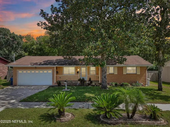 831 BROOKVIEW Drive N, Jacksonville, FL 32225