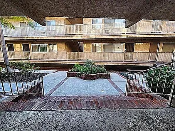 2121 N Verdugo Rd #207