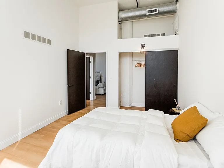 Garfield Lofts — Photo 114