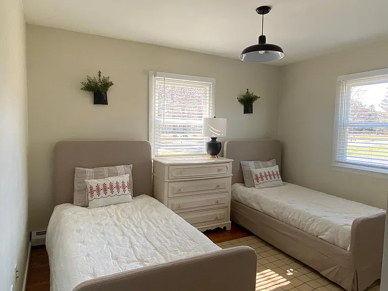 Second bedroom