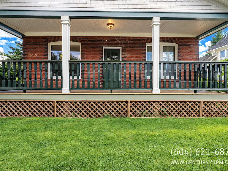 34758 Clayburn Rd #WHOLE HOUSE — Photo 12