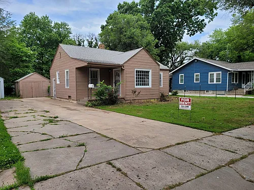 1527 N Woodland Ave Photo 1