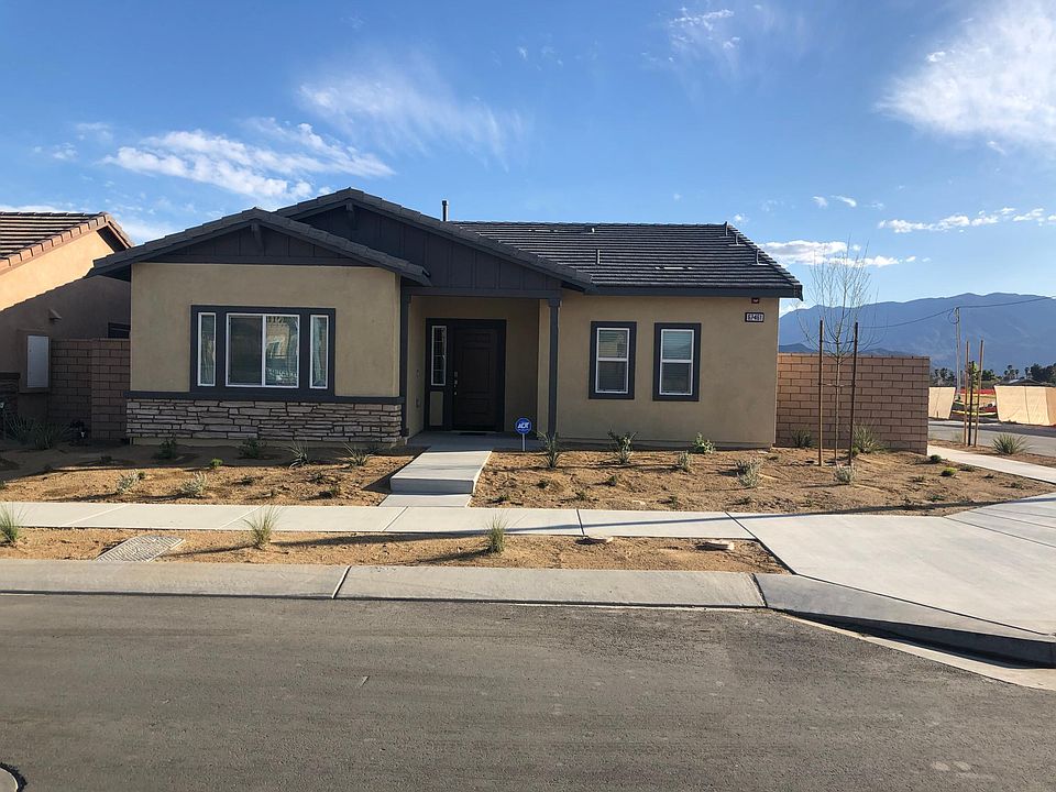 Front Corner Lot