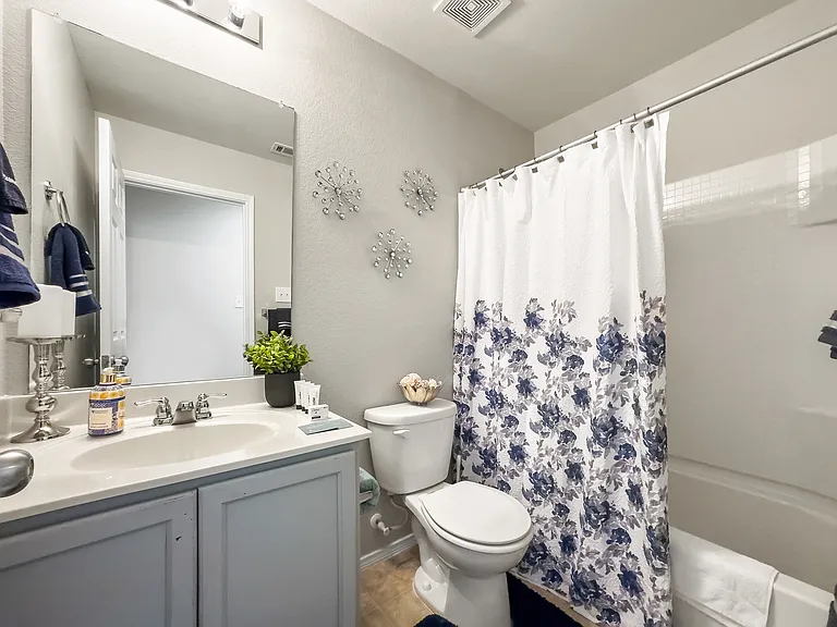 1809 Christopher Creek Dr — Photo 20