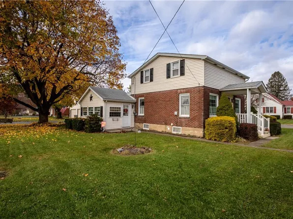 3426 Daniels Rd, Nazareth, PA 18064