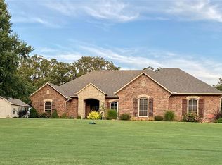 19268 Charleston Point, Shawnee, OK 74801