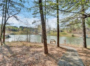 122 & 126 Island Dr, Six Mile, SC 29682