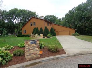 30 Clifs Ct, Mankato, MN 56001