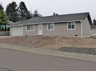 1200 Yew Ct, Florence, OR