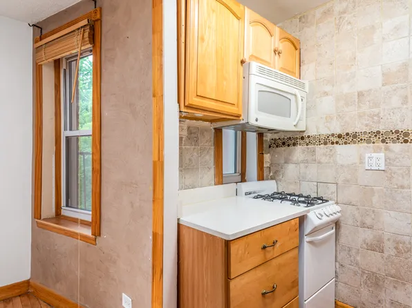 33-35 81st Street image 10 of 13