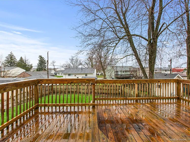 741 Yates Ave — Photo 8