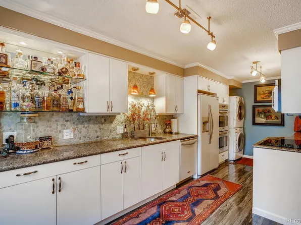 2841 S Locust St, Denver, CO