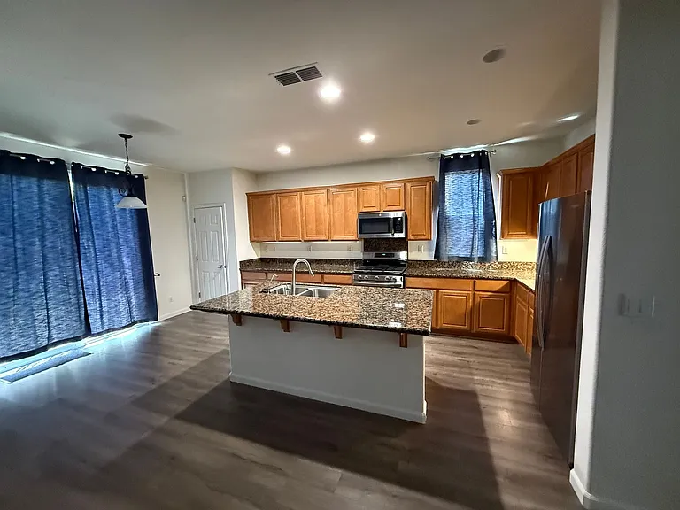 9424 Sea Cliff Way — Photo 5