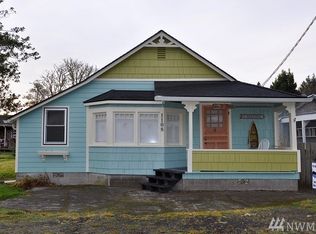 1108 49th St, Long Beach, WA 98644