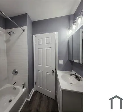7916 S Blackstone Ave #2 — Photo 8