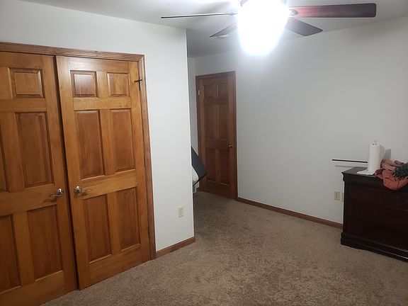 5th image of 8600 Oak Park Cir
