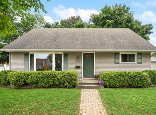 1413 E Pershing St, Appleton, WI 54911