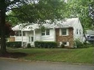 611 Penn Ayr Rd, Camp Hill, PA 17011