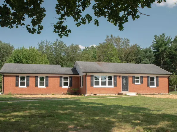 110 Gaybourne Way, Versailles, KY 40383