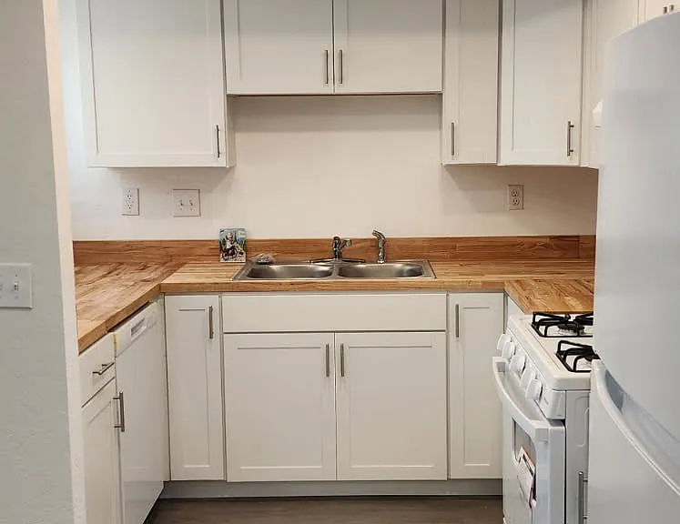 44200 Kingtree Ave #27 — Photo 6