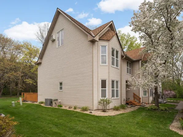 1727 Whitaker St, White Bear Township, MN 55110