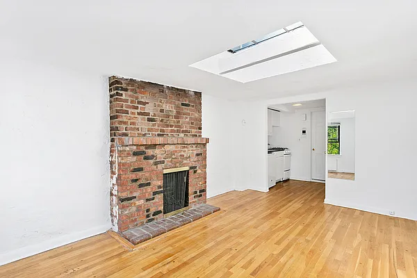 Rented by Corcoran | media 7